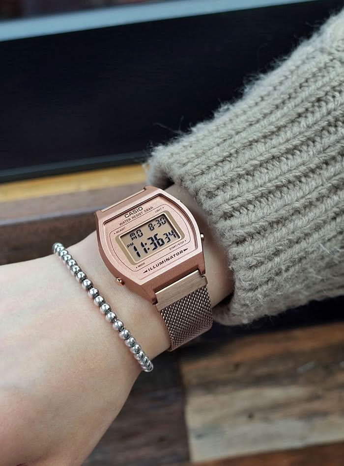 MONTRE CASIO B640WMR-5ADF