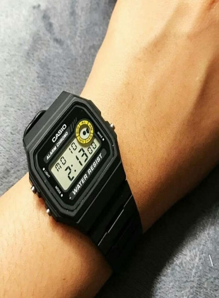 MONTRE CASIO F-94WA-8DG
